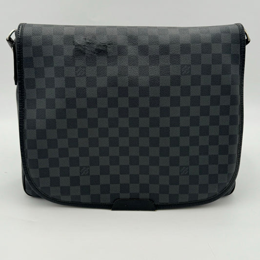 Louis Vuitton Damier Graphite Daniel GM Messanger Bag (SP4078)