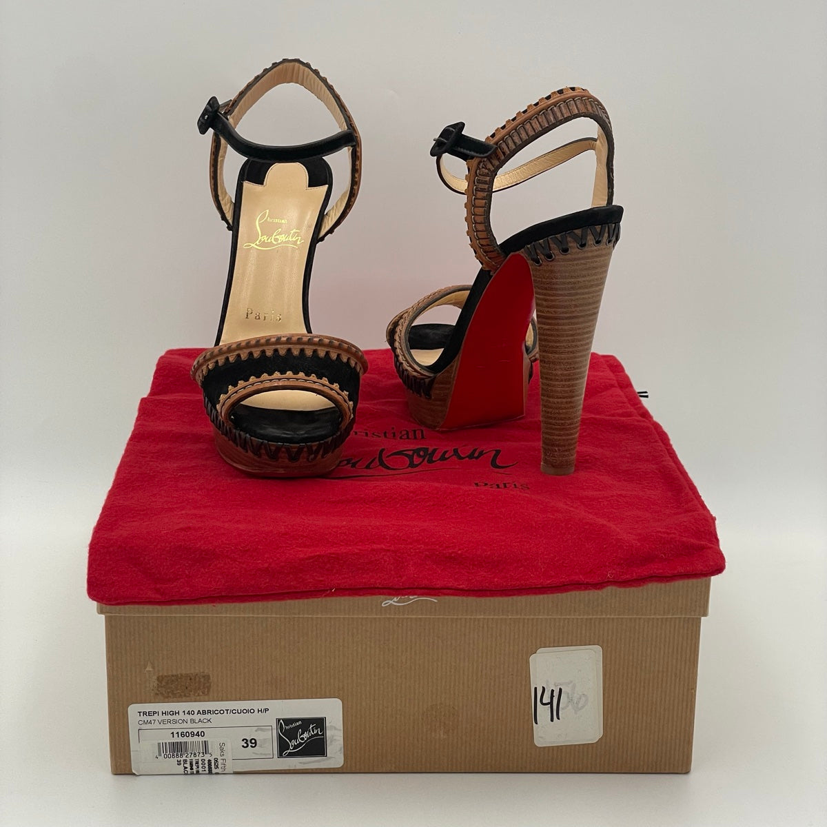 Christian Louboutin Suede Trepi Prive Pumps (1160940) - Size 39 EU